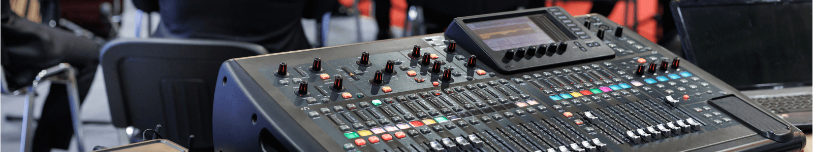 Best Amplifiers For Live Performance Shows & Events