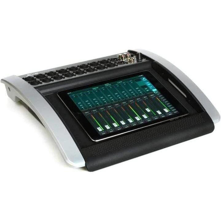 Behringer X18